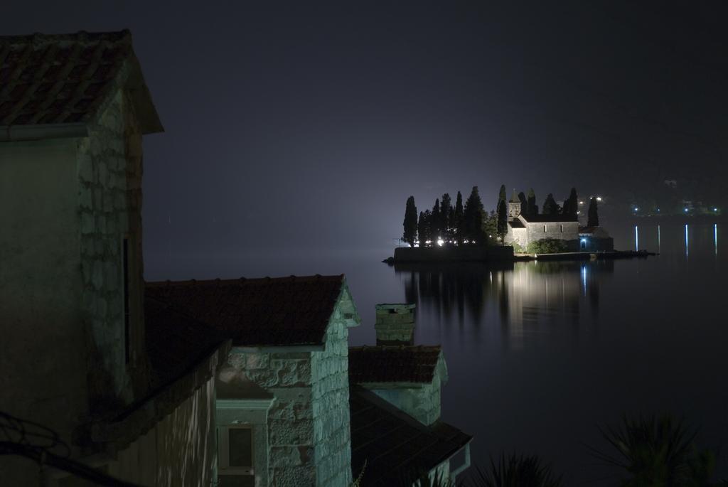 Guest House Dragutinovic Perast Exterior foto