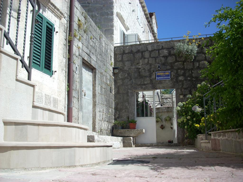 Guest House Dragutinovic Perast Exterior foto