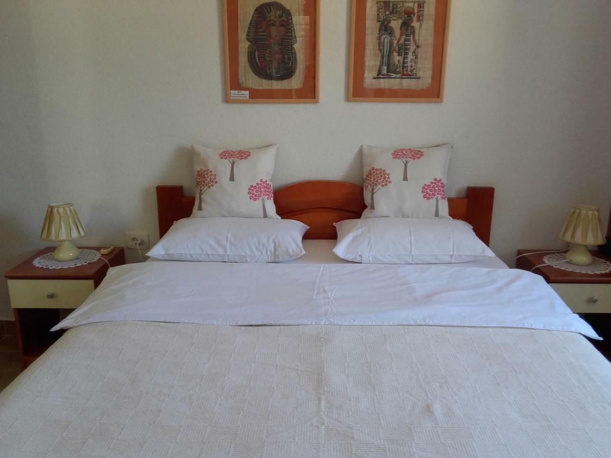 Guest House Dragutinovic Perast Exterior foto